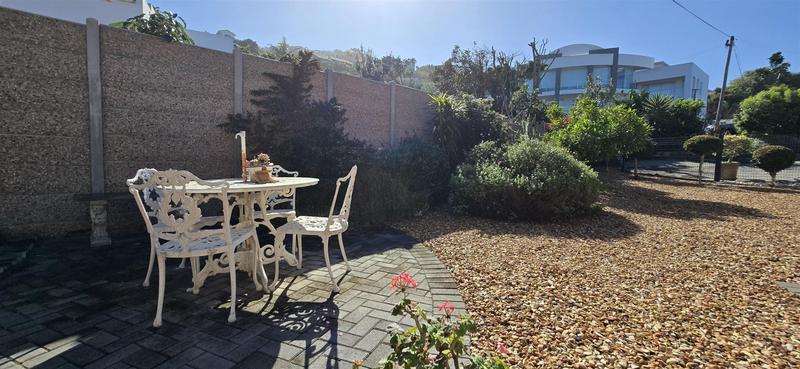 3 Bedroom Property for Sale in Outeniqua Strand Western Cape